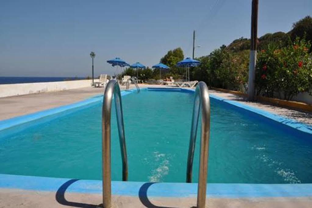 Haritos Hotel - Geothermal Hot Swimming Pool Skála Extérieur photo